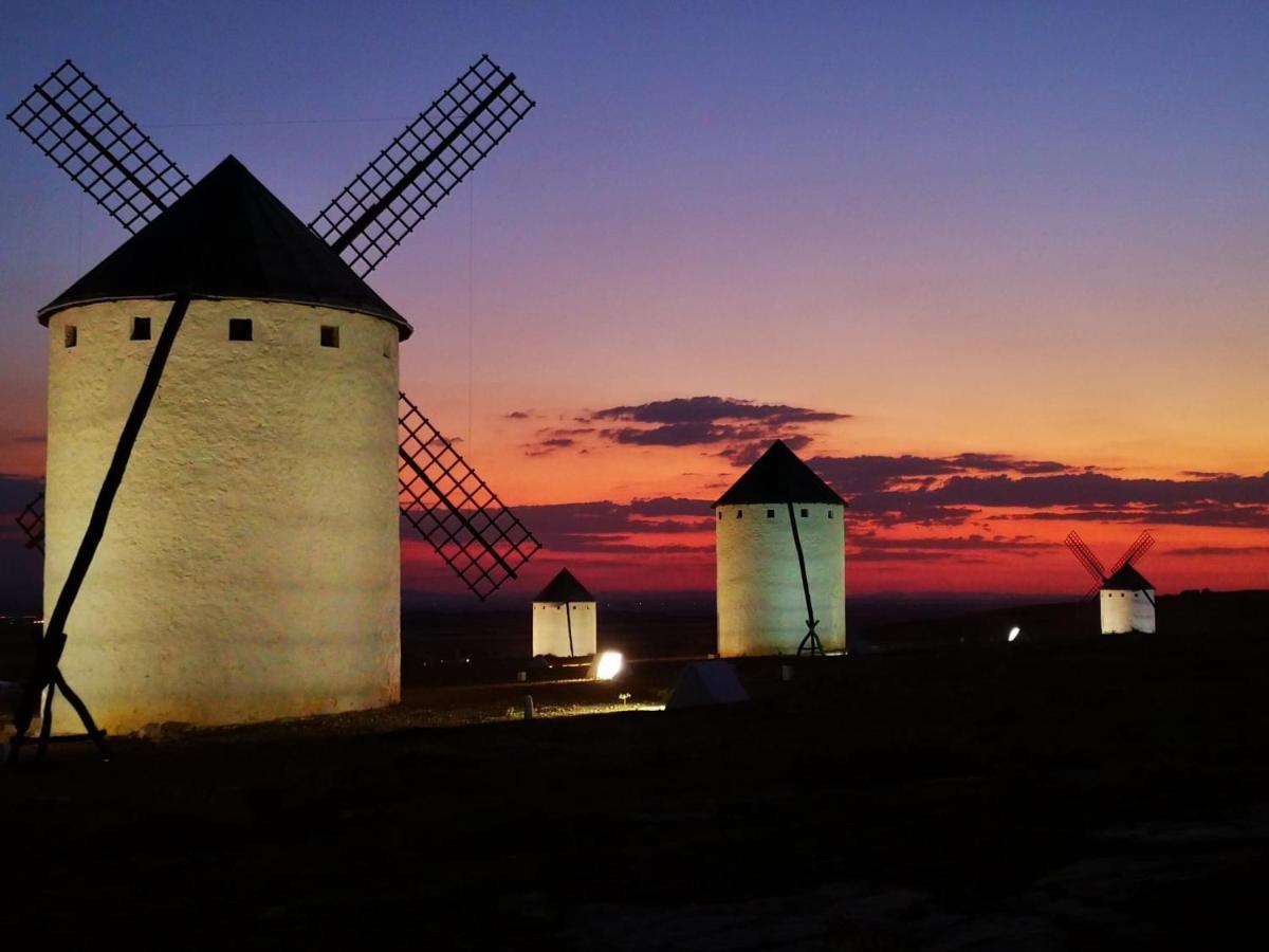 Hostal Restaurante Ego'S Campo De Criptana Dış mekan fotoğraf